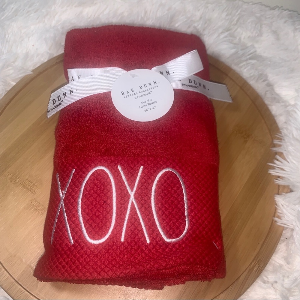 Rae Dunn Valentines Day Hand Towels Set of 2 NEW